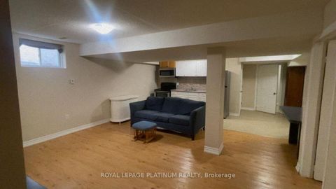 Photo 13 at 119 Violet Street, Holly, Barrie