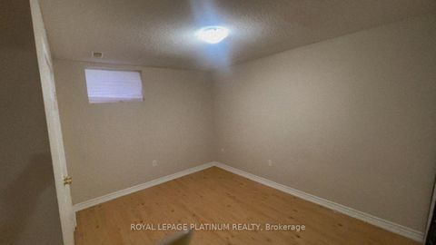 Photo 16 at 119 Violet Street, Holly, Barrie