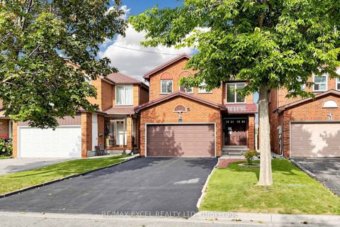 Photo 1 at 33 Wharton Square, Milliken, Toronto