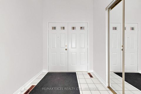 Photo 4 at 33 Wharton Square, Milliken, Toronto