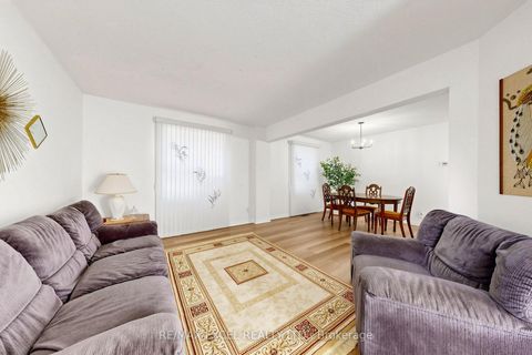 Photo 8 at 33 Wharton Square, Milliken, Toronto