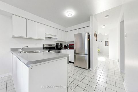 Photo 21 at 33 Wharton Square, Milliken, Toronto