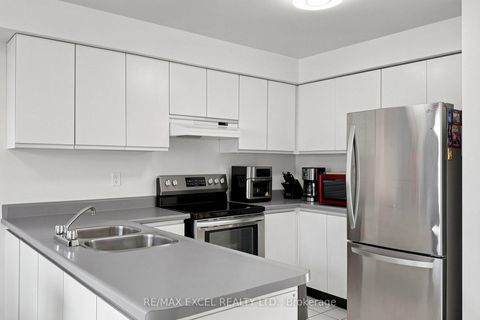 Photo 22 at 33 Wharton Square, Milliken, Toronto