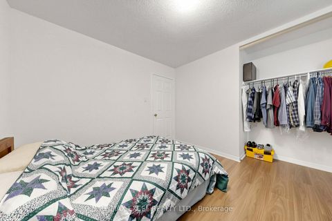 Photo 34 at 33 Wharton Square, Milliken, Toronto