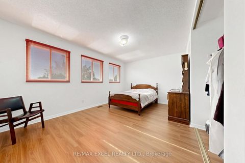 Photo 35 at 33 Wharton Square, Milliken, Toronto