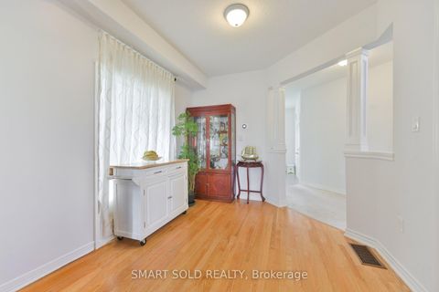 Photo 2 at 51 Bramsey Street, Sutton & Jackson's Point, Georgina