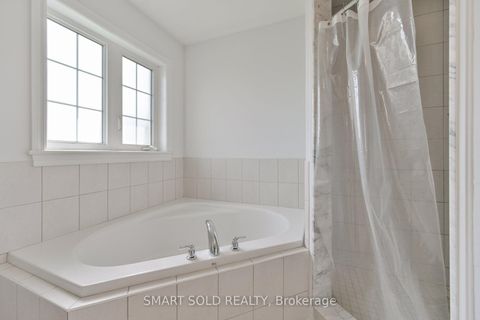 Photo 15 at 51 Bramsey Street, Sutton & Jackson's Point, Georgina
