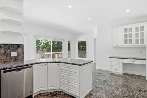 Photo 6 at 6 Lailey Crescent, Willowdale East, Toronto