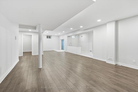 Photo 36 at 6 Lailey Crescent, Willowdale East, Toronto