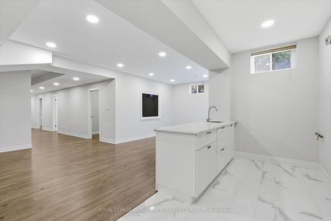 Photo 37 at 6 Lailey Crescent, Willowdale East, Toronto
