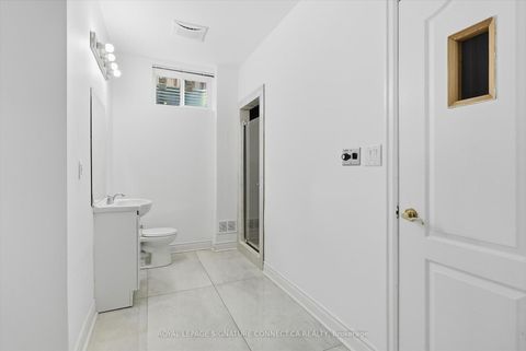 Photo 40 at 6 Lailey Crescent, Willowdale East, Toronto