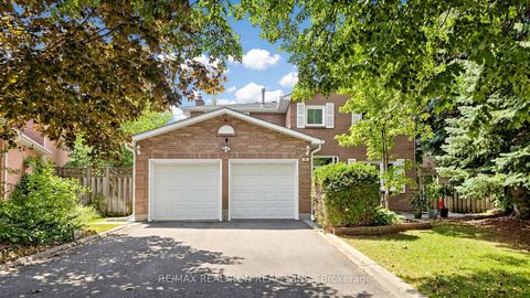 Photo 0 at 15 Rainey Court, Westbrook, Richmond Hill