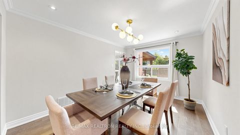 Photo 19 at 15 Rainey Court, Westbrook, Richmond Hill