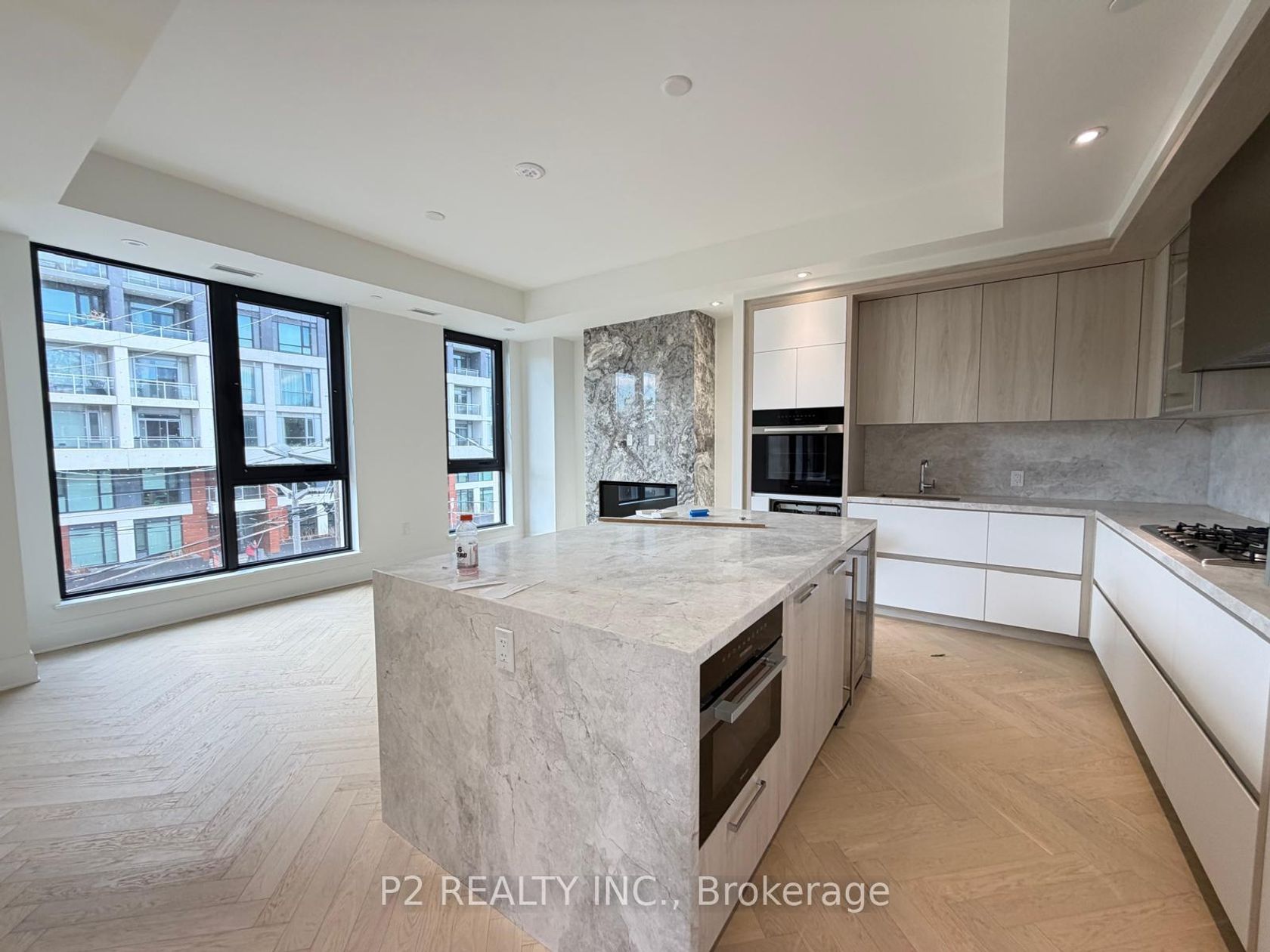 310 - 2 Forest Hill Road, Casa Loma, Toronto by Loree Meneguzzi Real Estate 310 - 2 Forest Hill Road, Casa Loma, Toronto