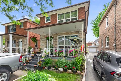 Photo 1 at 750 Jane Street, Smythe, Toronto