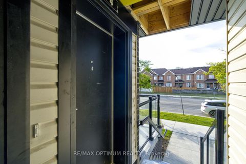 Photo 3 at 4 - 235 Mclevin Avenue, Malvern, Toronto