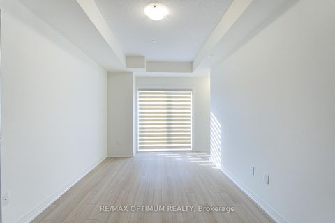 Photo 9 at 4 - 235 Mclevin Avenue, Malvern, Toronto