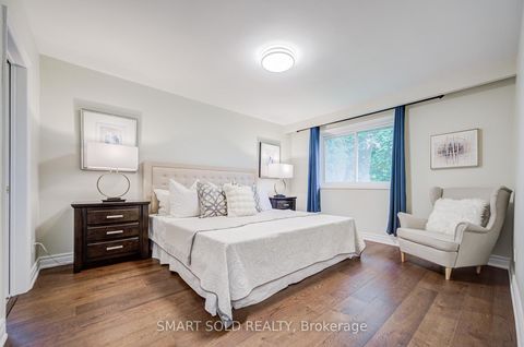 Photo 18 at 285 Churchill Avenue, Willowdale West, Toronto