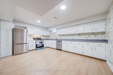 Photo 38 at 285 Churchill Avenue, Willowdale West, Toronto