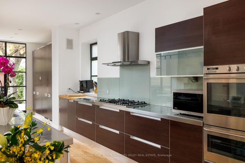 Photo 9 at 28 Roxborough Street W, Annex, Toronto