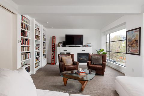 Photo 21 at 28 Roxborough Street W, Annex, Toronto