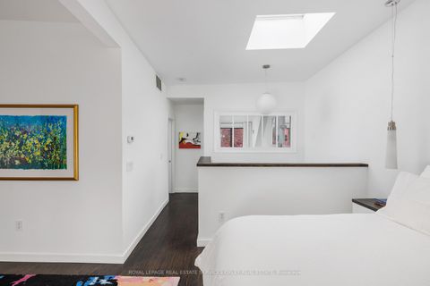 Photo 27 at 28 Roxborough Street W, Annex, Toronto