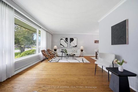 Photo 8 at 138 Kennard Avenue, Bathurst Manor, Toronto