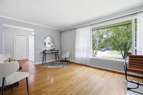 Photo 10 at 138 Kennard Avenue, Bathurst Manor, Toronto