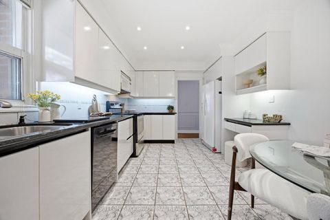 Photo 14 at 138 Kennard Avenue, Bathurst Manor, Toronto