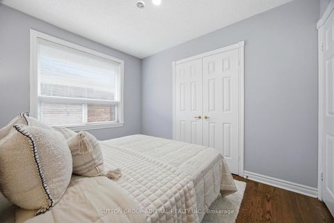 Photo 20 at 138 Kennard Avenue, Bathurst Manor, Toronto