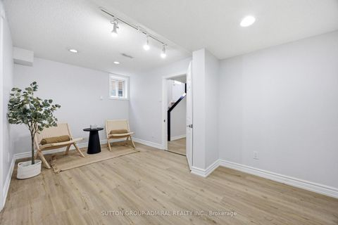 Photo 33 at 138 Kennard Avenue, Bathurst Manor, Toronto