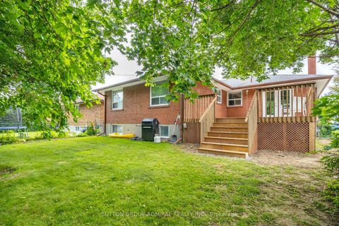 Photo 37 at 138 Kennard Avenue, Bathurst Manor, Toronto