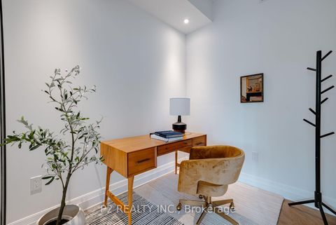 Photo 14 at 311 - 2 Forest Hill Road, Casa Loma, Toronto