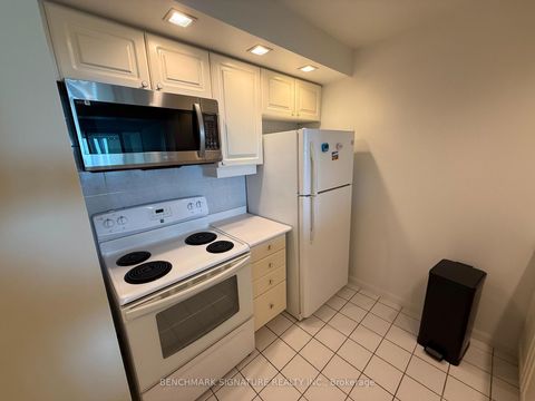 Photo 5 at 2405 - 88 Corporate Drive, Woburn, Toronto