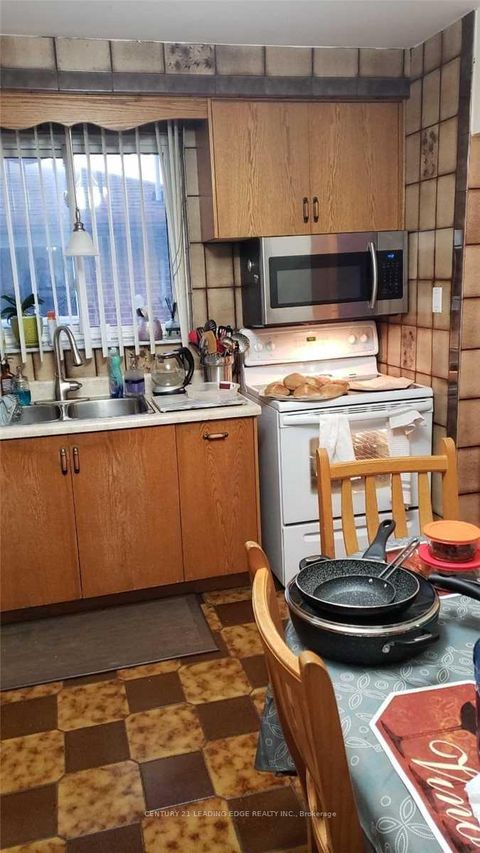 Photo 34 at 12 Bamford Crescent, Black Creek, Toronto