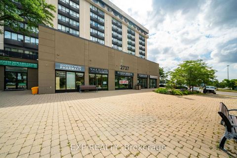 Photo 3 at 312 - 2737 Keele Street, CFB, Toronto