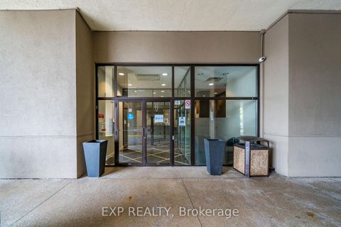 Photo 6 at 312 - 2737 Keele Street, CFB, Toronto