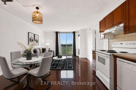 Photo 17 at 312 - 2737 Keele Street, CFB, Toronto