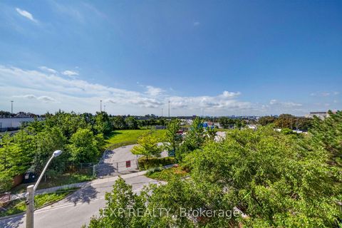 Photo 31 at 312 - 2737 Keele Street, CFB, Toronto