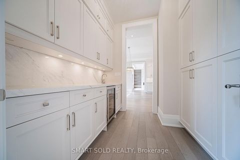 Photo 16 at 9 Saintfield Avenue, York Mills, Toronto
