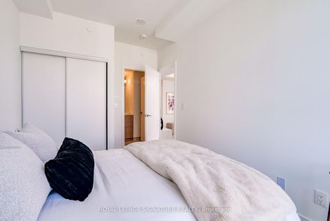 Photo 8 at 3203 - 47 Mutual Street, Yonge Corridor, Toronto