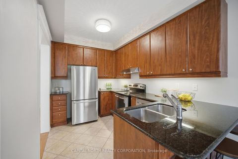Photo 10 at 384 William Dunn Crescent, Summerhill Estates, Newmarket