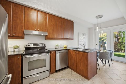 Photo 12 at 384 William Dunn Crescent, Summerhill Estates, Newmarket