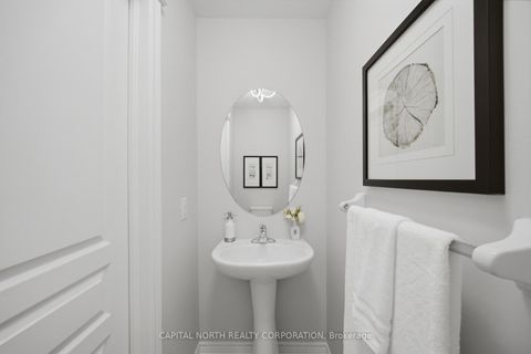 Photo 16 at 384 William Dunn Crescent, Summerhill Estates, Newmarket