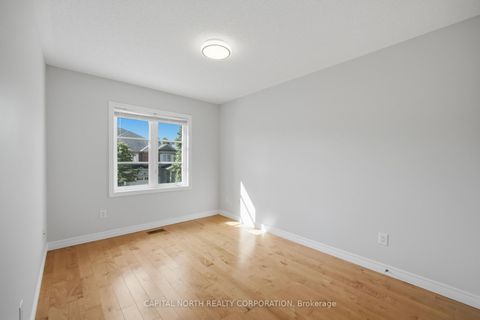 Photo 27 at 384 William Dunn Crescent, Summerhill Estates, Newmarket