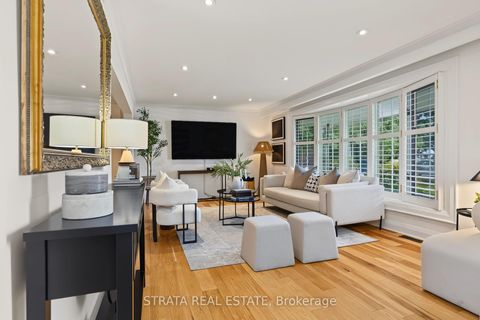 Photo 4 at 36 Hawthorne Road, The Westway, Toronto