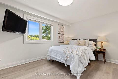 Photo 23 at 36 Hawthorne Road, The Westway, Toronto