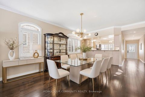 Photo 11 at 17 - 520 Silken Laumann Drive, Wyndham, Newmarket