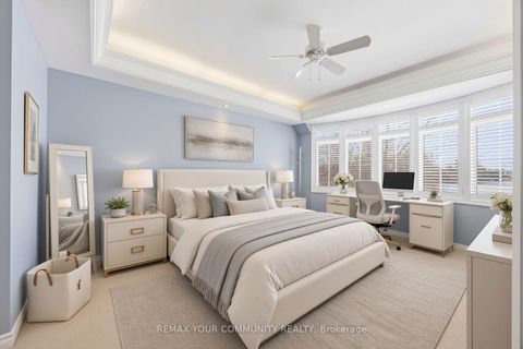 Photo 13 at 17 - 520 Silken Laumann Drive, Wyndham, Newmarket
