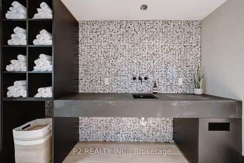 Photo 12 at 609 - 2 Forest Hill Road, Casa Loma, Toronto